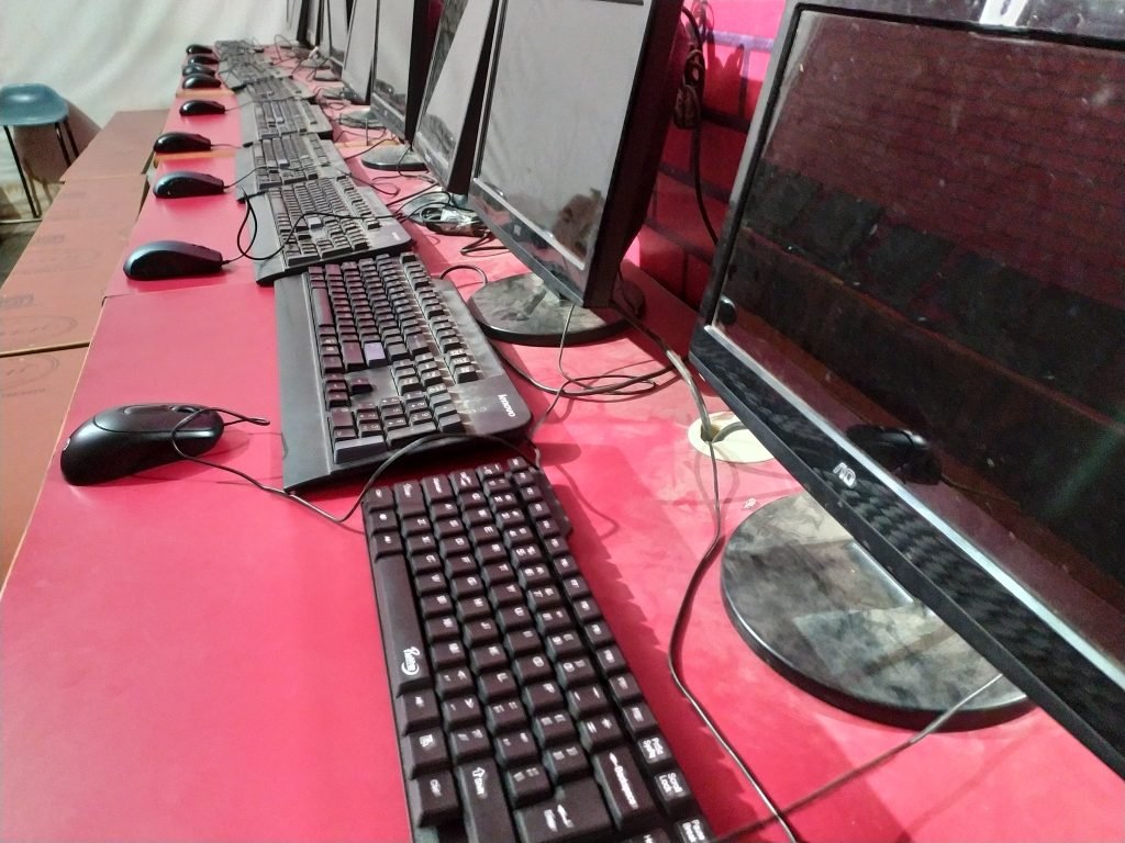 VedantSri Computer Institute Lab Class