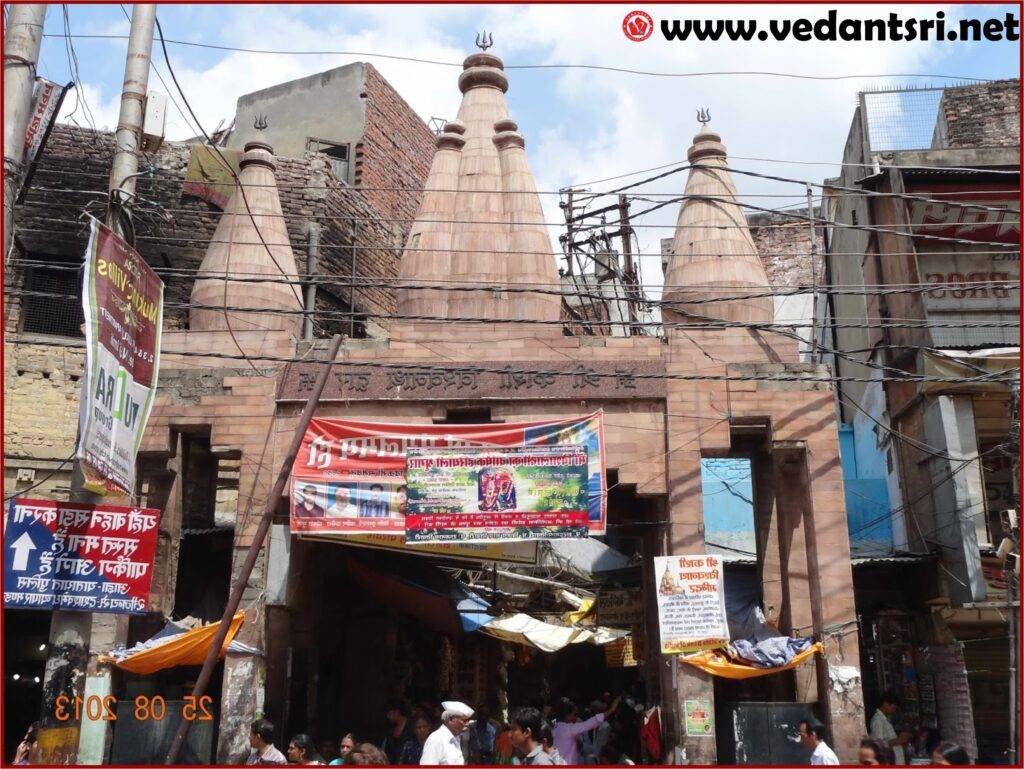 Varanasi Kashi Vishwanath Temple, Famous Food and Varanasi Images