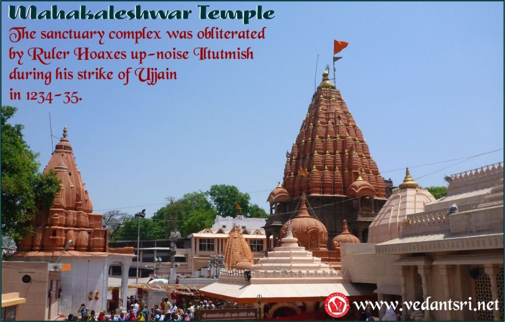 History of Mahakaleshwar Temple, Top 5 Best Photos, Temple distance, Hotels, Timing 